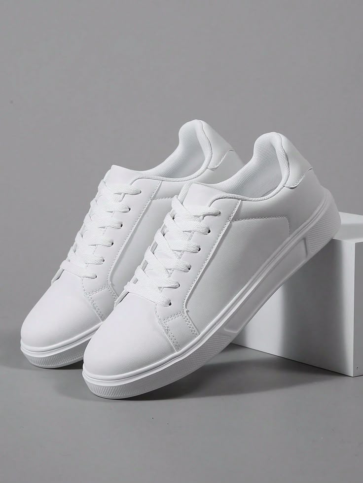 White Flat Outdoor Fashion Sneakers